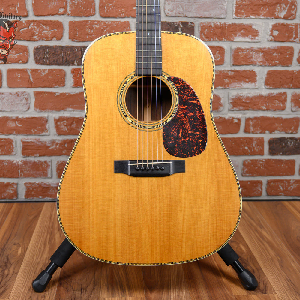 Martin HD-28V Spruce Top Natural Acoustic 2009 w/OHSC