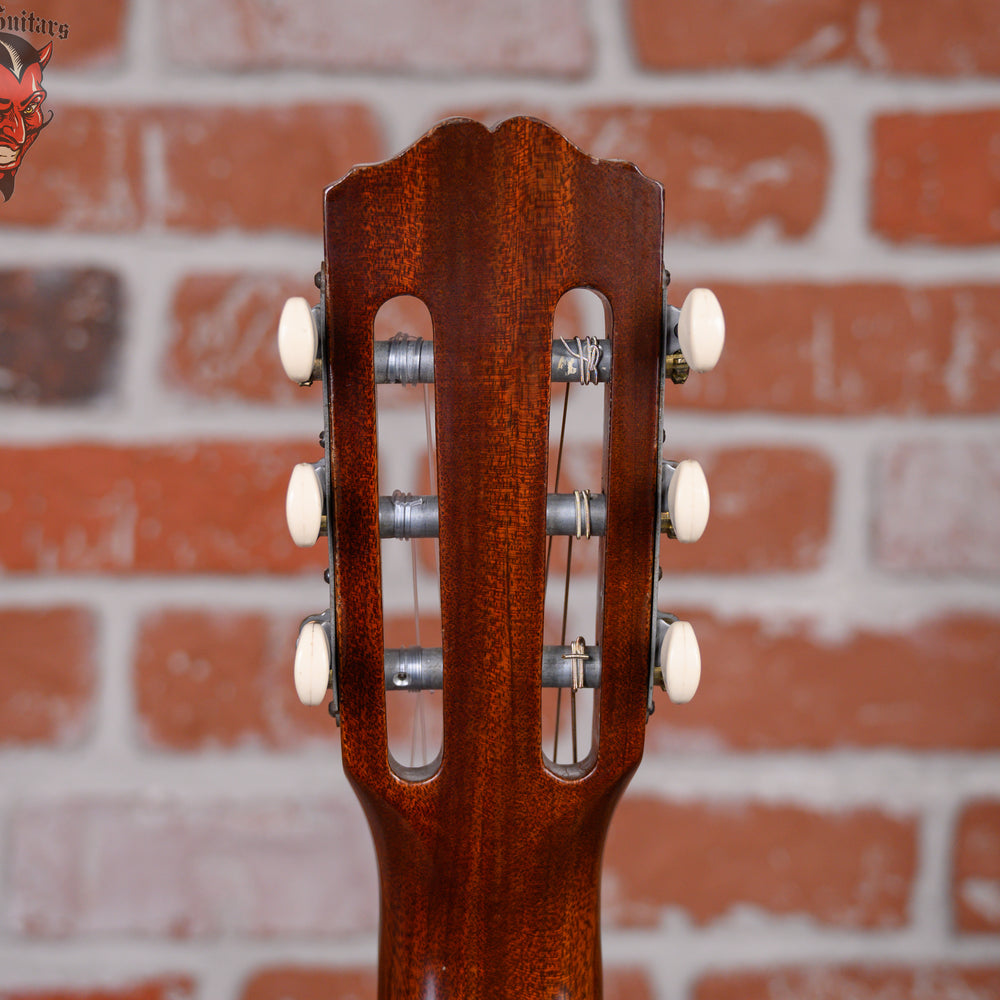 
                      
                        Favilla C6 Concerto Natural 1960s w/Hard Shell Case
                      
                    