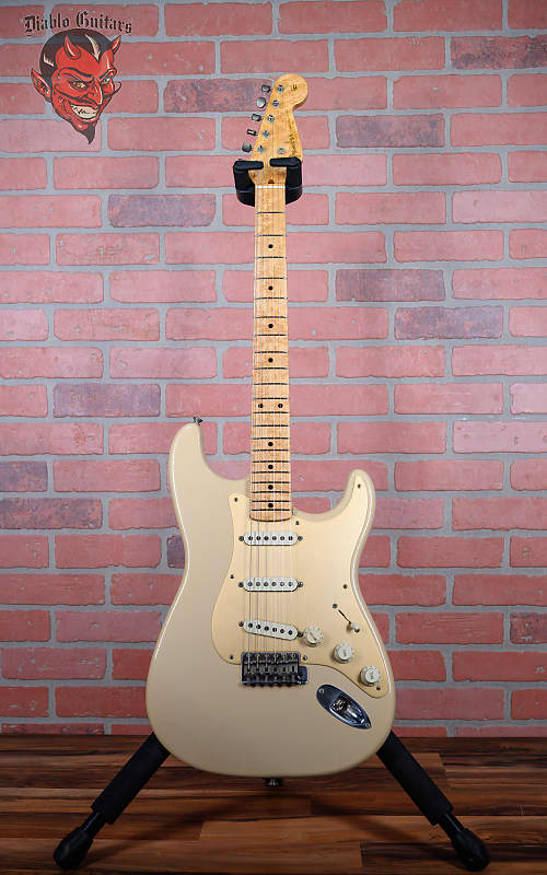 Fender Custom Shop Custom 10/56 Cunetto Relic Stratocaster Desert Sand John Cruz Master Built 1998 #2 of 20 w/OHSC