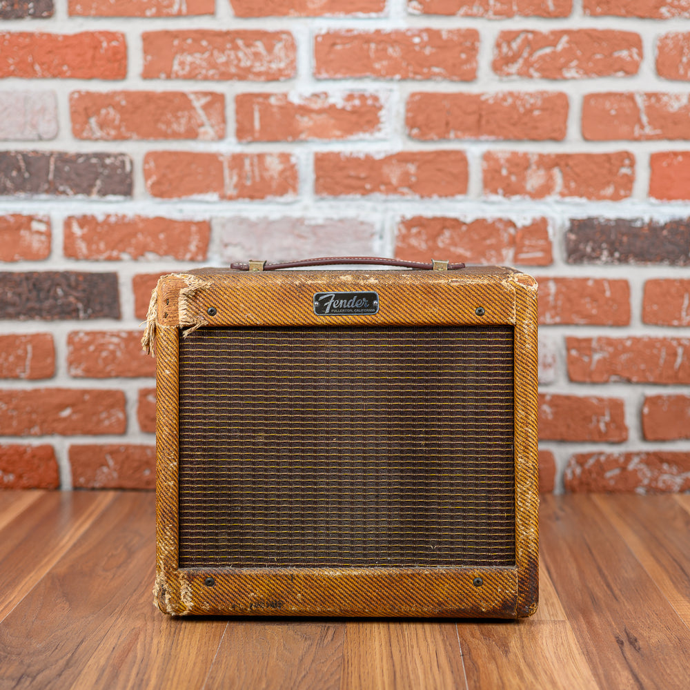 
                      
                        Fender Champ 5F1 Narrow Panel 5-Watt 1x8" Guitar Combo 1963/1964 - Tweed
                      
                    