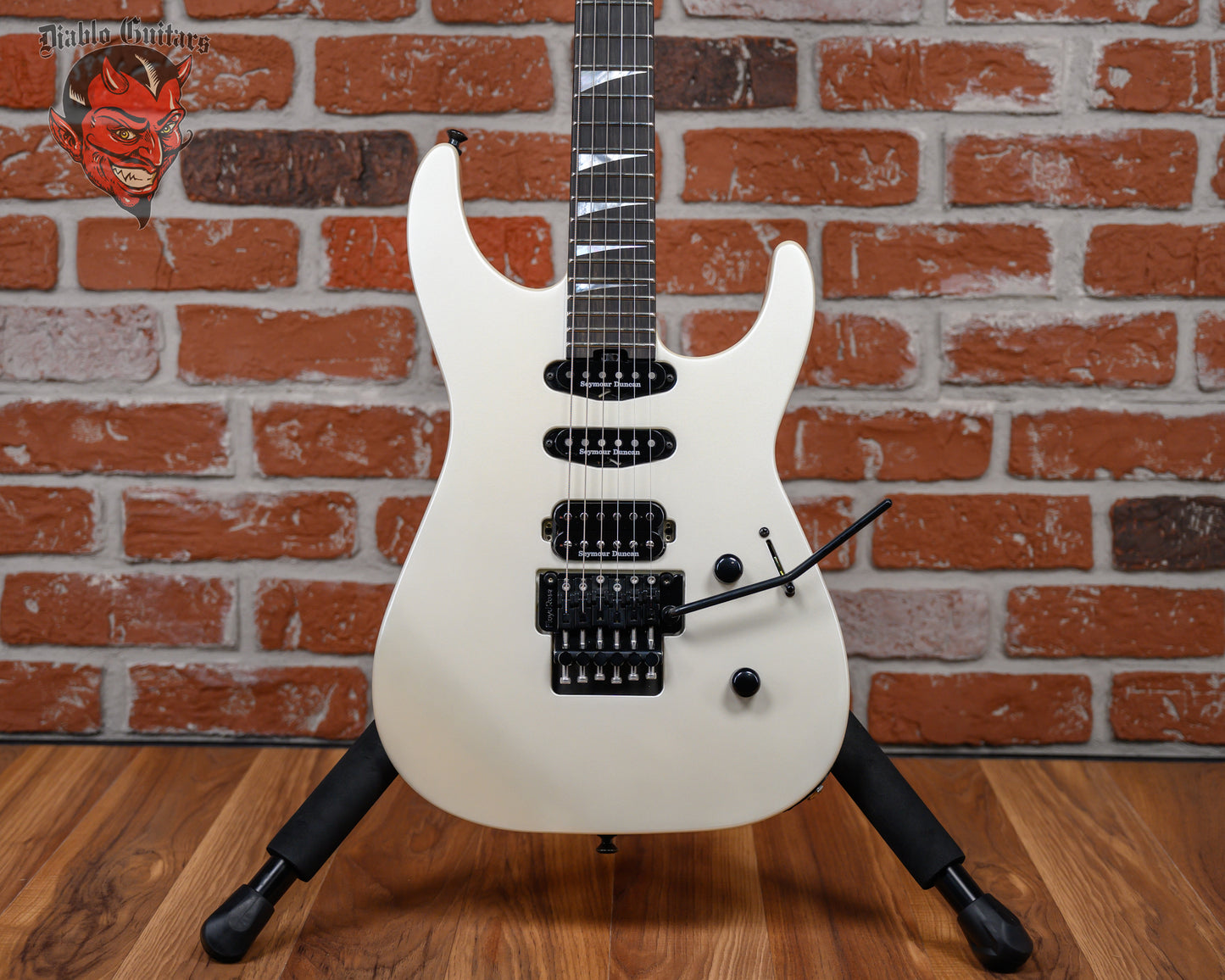 Jackson American Series Soloist SL3 Platinum Pearl w/OSSC (B-stock)