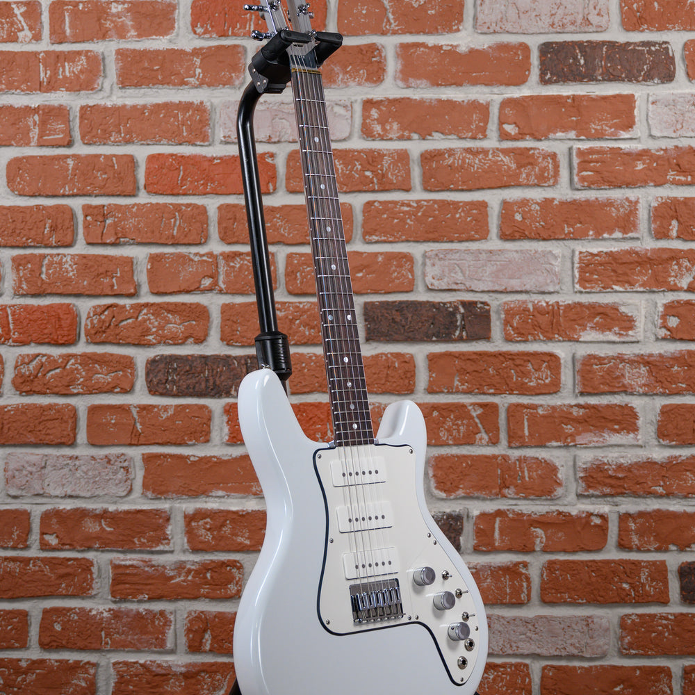 
                      
                        Travis Bean Designs TB500JG Limited Edition Jerry Garcia Vintage White 2022 One of 6 Made w/OHSC
                      
                    