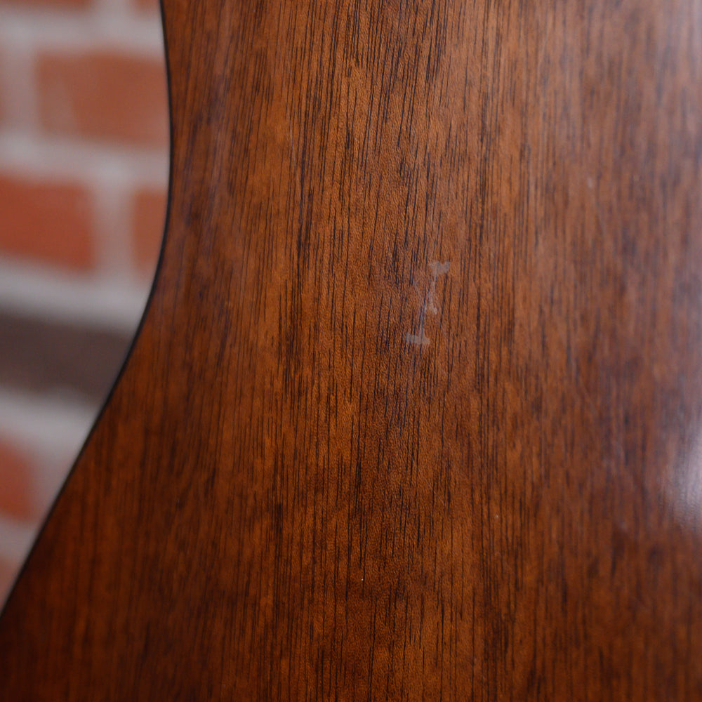 
                      
                        Favilla C6 Concerto Natural 1960s w/Hard Shell Case
                      
                    