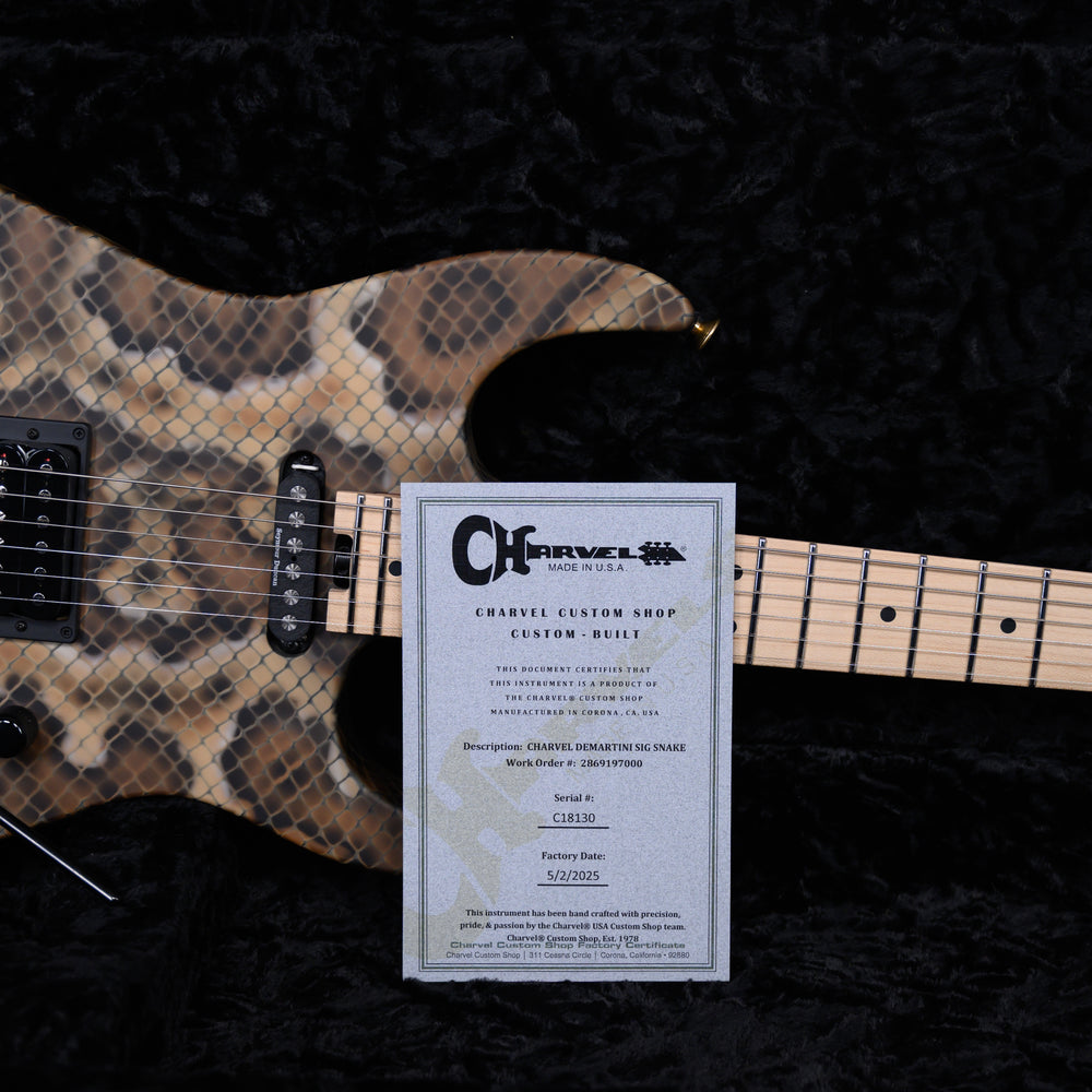 
                      
                        Charvel USA Custom Shop Warren DeMartini USA Signature Snakeskin Graphic 2025 w/OHSC
                      
                    