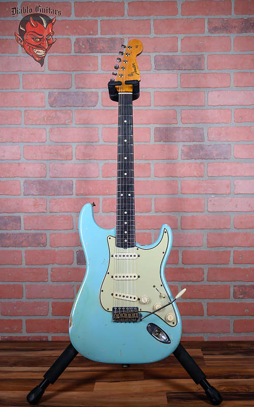 
                      
                        Fender Vintage L Series Stratocaster in Daphne Blue 1964 w/OHSC (Refin/Refret)
                      
                    