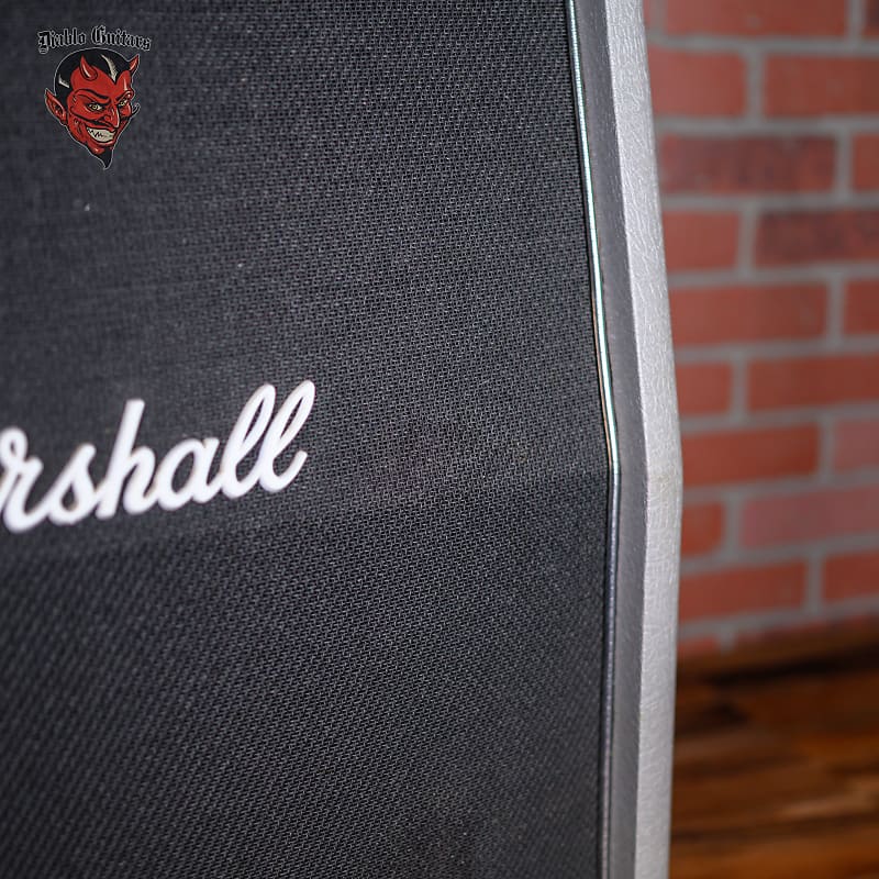 
                      
                        Marshall Silver Jubilee 2556A 150-Watt 2x12" Angled Guitar Speaker Cabinet 1987
                      
                    