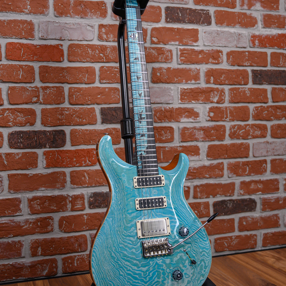 
                      
                        PRS Private Stock #9603 Studio White Ash Top in Sky Blue Wash with White Grain Fill 2022 w/OHSC
                      
                    