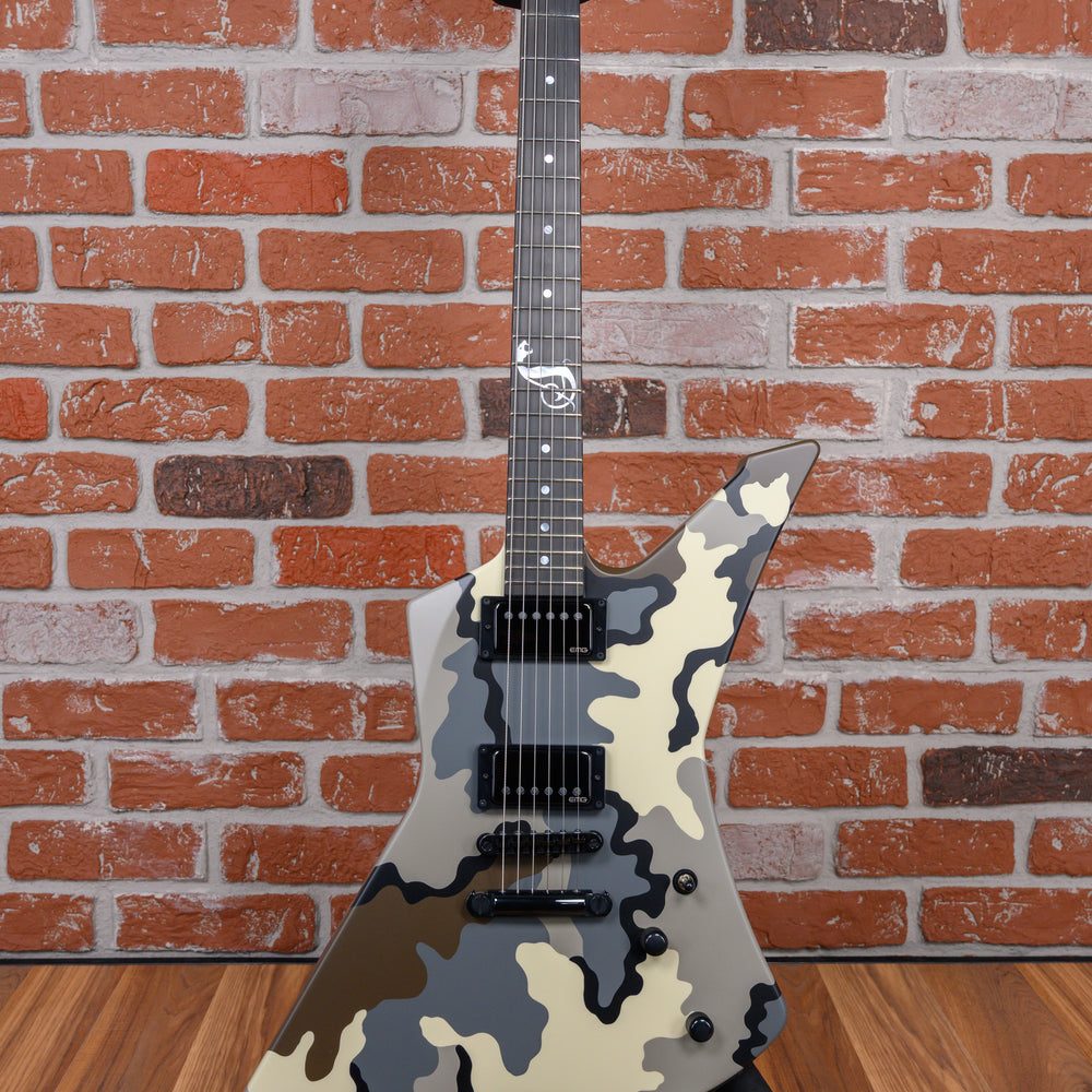 
                      
                        ESP Signature Series Custom Shop James Hetfield Signature Snakebyte Kuiu Camo Satin 2025 w/OHSC
                      
                    