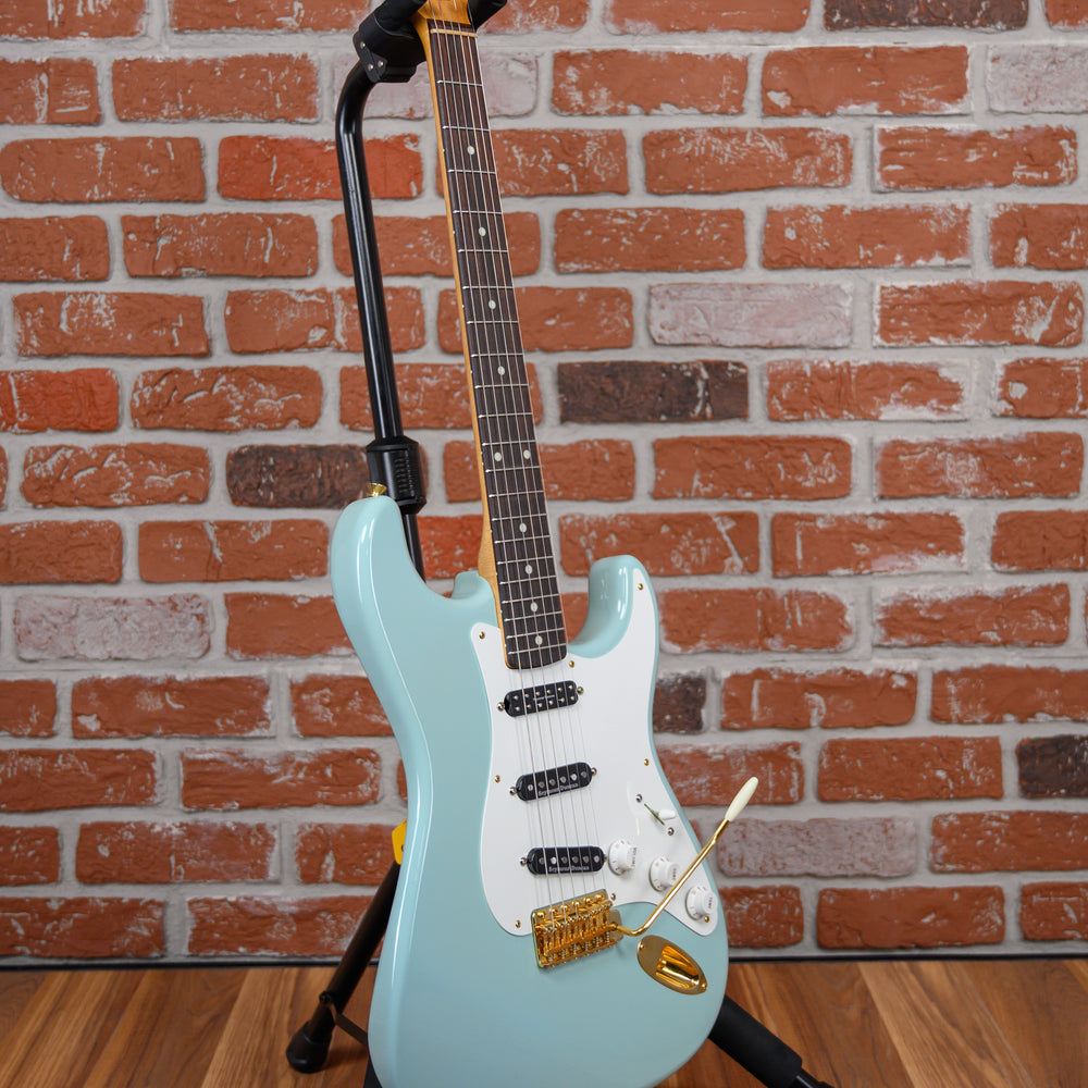 
                      
                        Fender/Allparts Partscaster/Stratocaster Daphne Blue 2023 w/Hard Shell Case
                      
                    