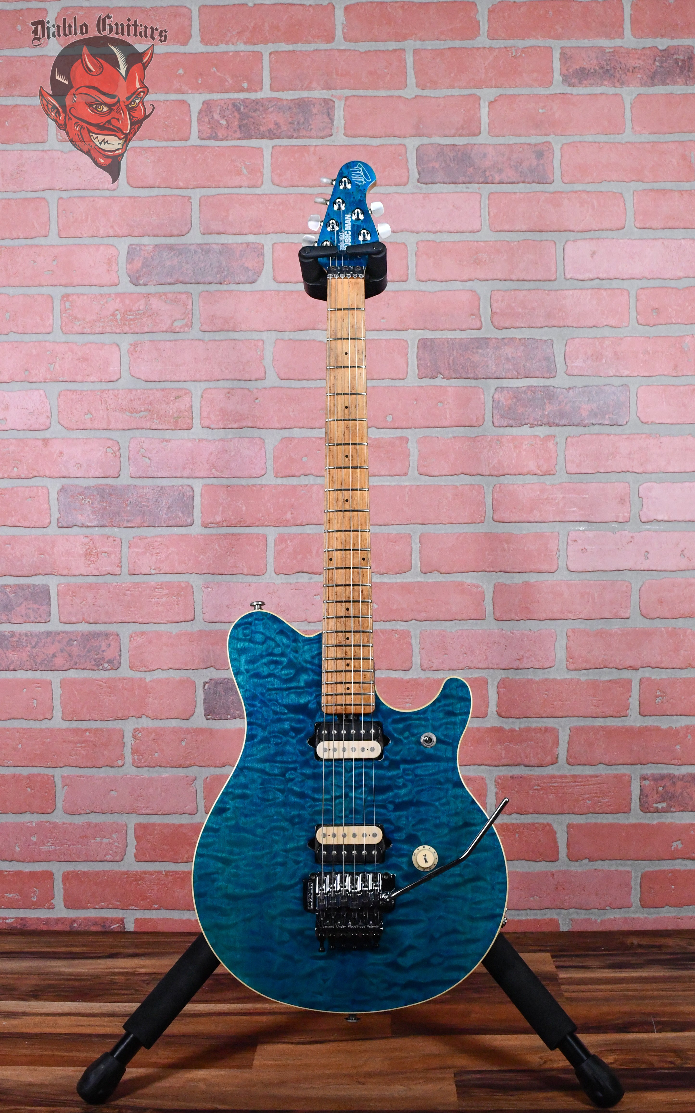 Ernie Ball Music Man Edward Van Halen EBMM EVH Signature Quilted Maple Top Translucent Blue 1993 w/OHSC