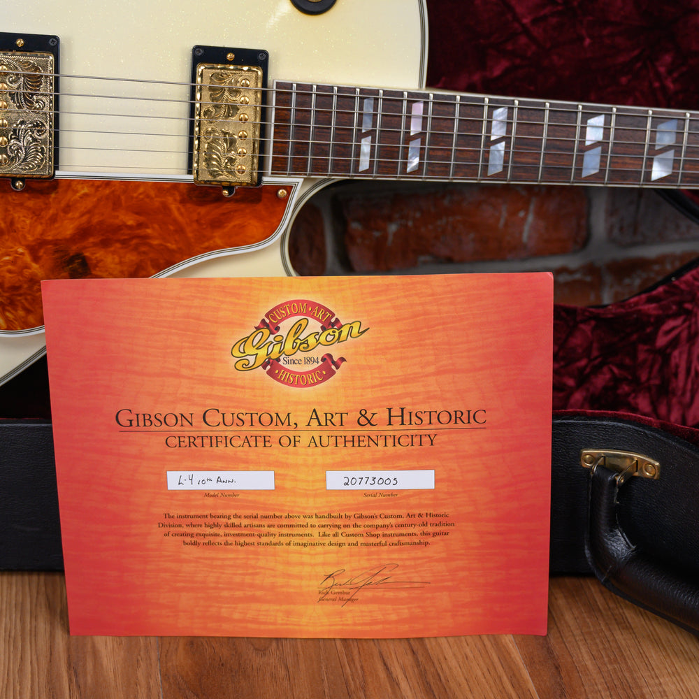 
                      
                        Gibson Custom art & Historic 10th Anniversary L4 CES White Diamond Sparkle 2003 w/OHSC
                      
                    
