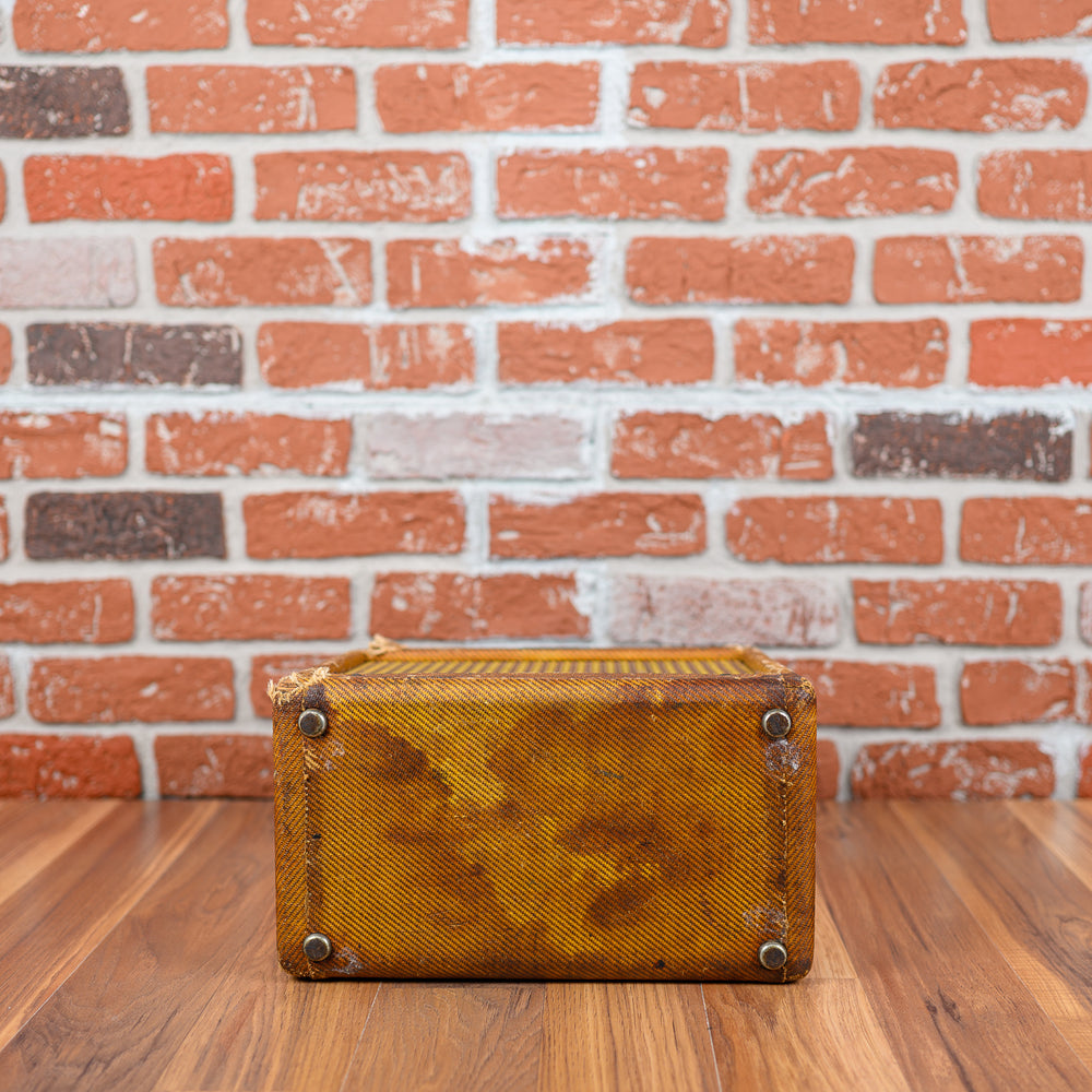 
                      
                        Fender Champ 5F1 Narrow Panel 5-Watt 1x8" Guitar Combo 1963/1964 - Tweed
                      
                    