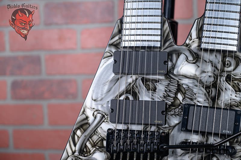 
                      
                        Jackson USA Custom Shop Custom Rhoads Double Neck 6&7 String Master Built by Pablo Santana Mike Learn Skulls Graphic 2012 w/OHSC
                      
                    