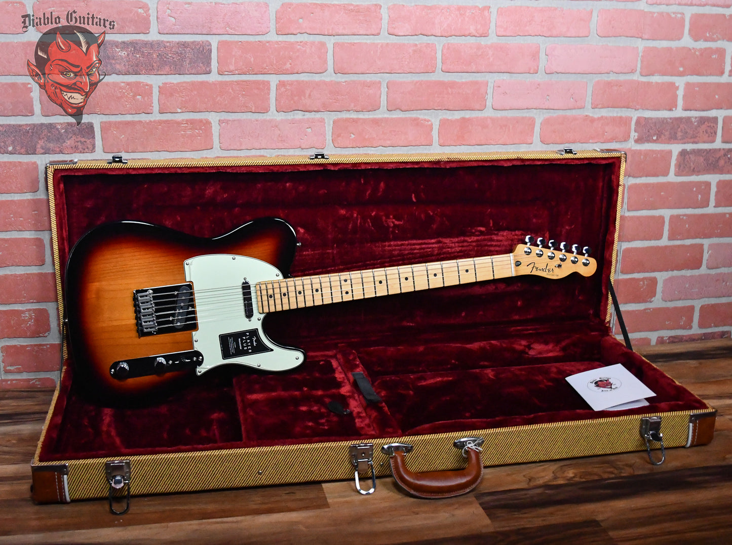 Fender 75th Anniversary Player Plus Telecaster with Maple Fretboard 3-Color Sunburst 2021 w/Hardshell Case