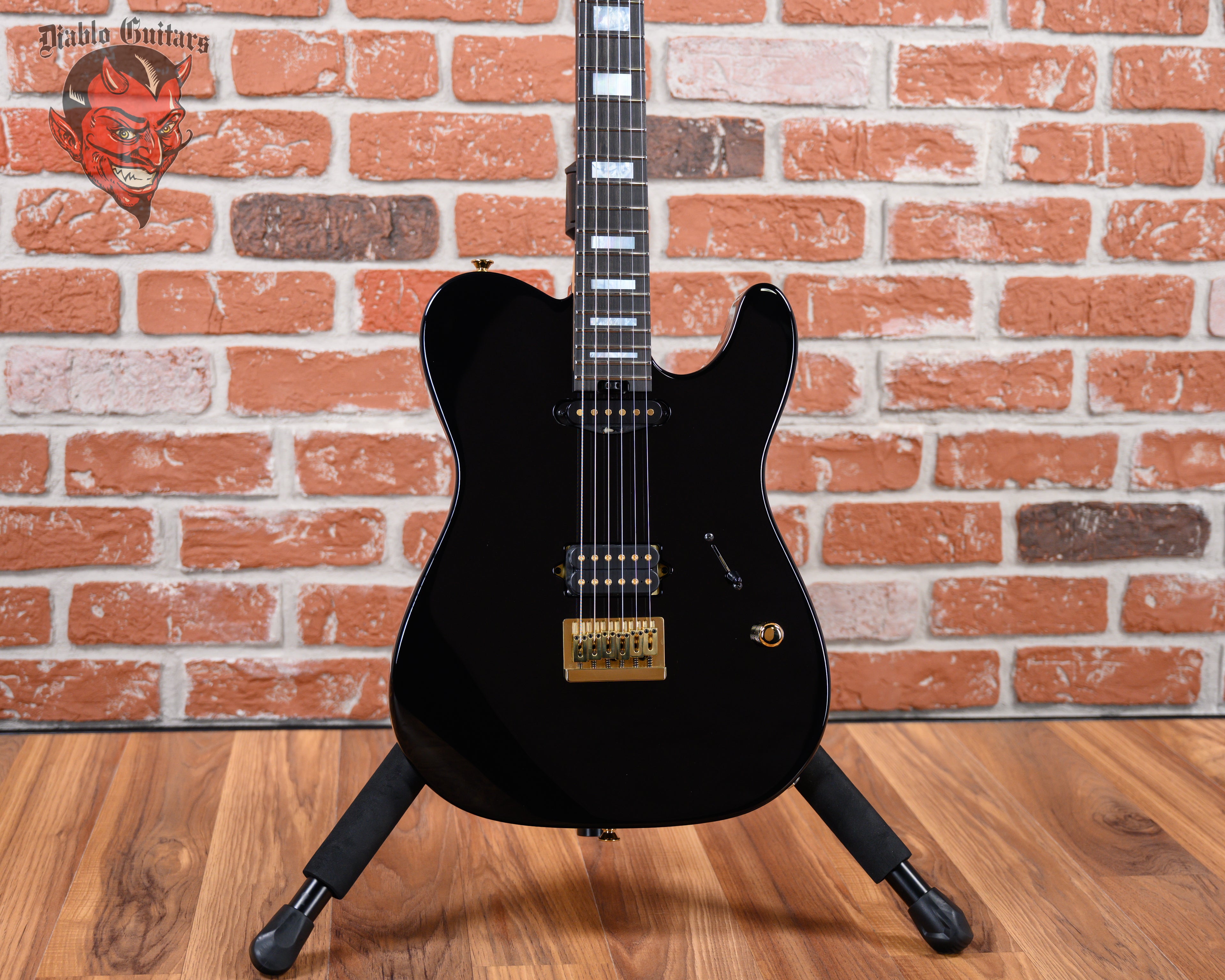 New Sandberg California II VS4, High Gloss Gold – Andy