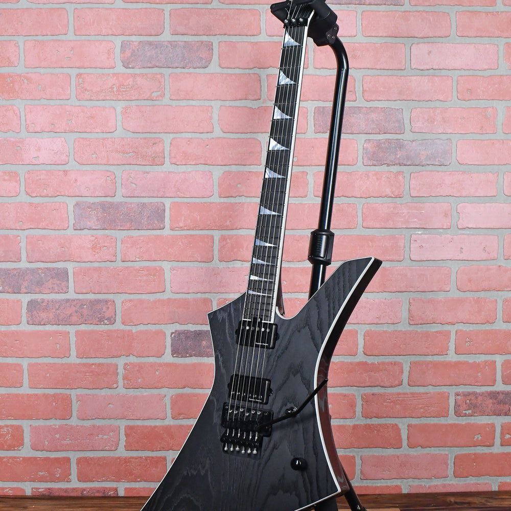 
                      
                        Jackson USA Series Jeff Loomis Signature Kelly 2022 Satin Black w/OHSC Signed by Jeff Loomis
                      
                    