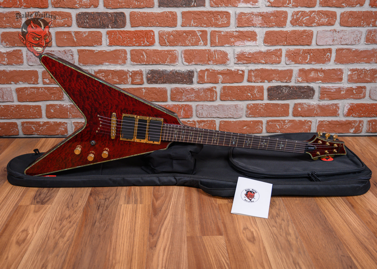 Schecter Hellraiser V-1 Quilted Maple Top Black Cherry 2008 w/Gigbag