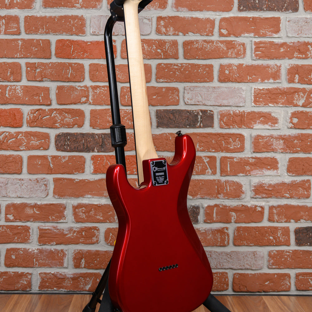 
                      
                        Charvel Pro-Mod So-Cal Style 1 HH HT E Candy Apple Red 2023 w/Gigbag
                      
                    