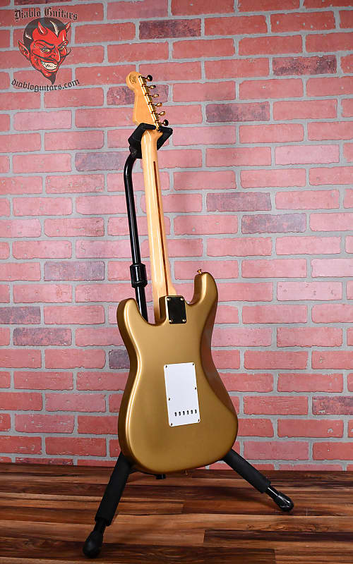 
                      
                        Fender Custom Shop HLE Homer Haynes Limited Edition ‘57 Strat #355 of 500 Metallic Gold #355 of 500 W/OHSC
                      
                    