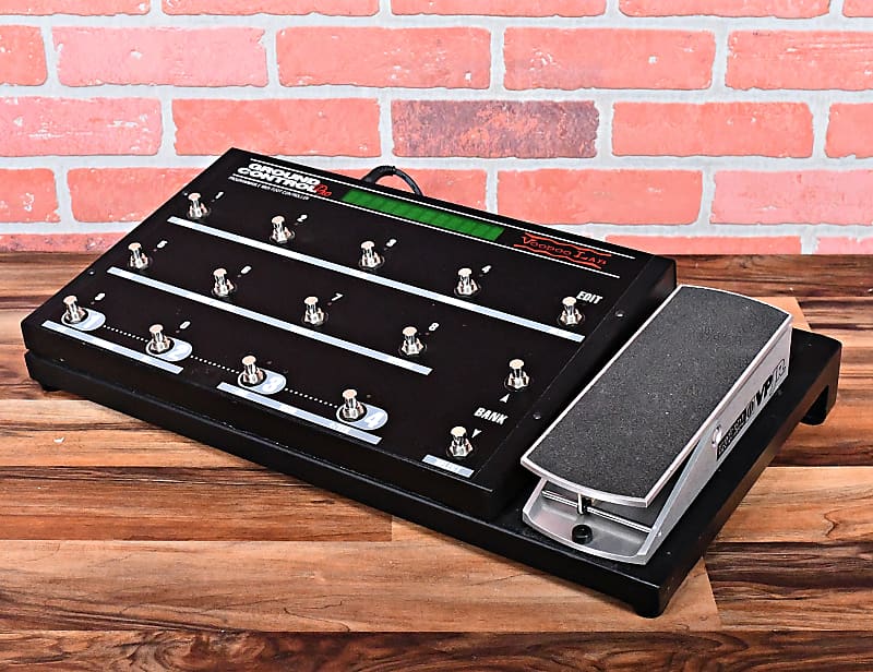 Voodoo Lab Ground Control Pro with Patched Ernie Ball Expression Pedal Mounted on Pedaltrain 1 Pedal Board