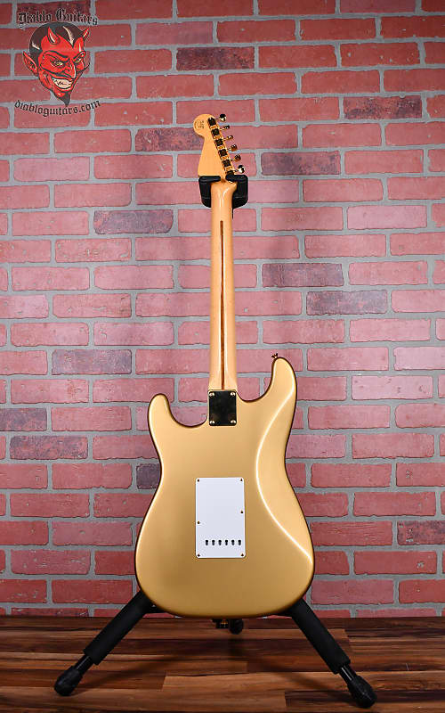 
                      
                        Fender Custom Shop HLE Homer Haynes Limited Edition ‘57 Strat #355 of 500 Metallic Gold #355 of 500 W/OHSC
                      
                    