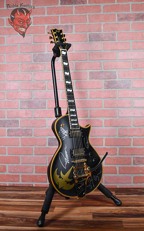 
                      
                        Esp Eclipse II Vibrato Vintage Black Japan 2009 w/OHSC Formerly Owned By Parker Lundgren/Signed
                      
                    