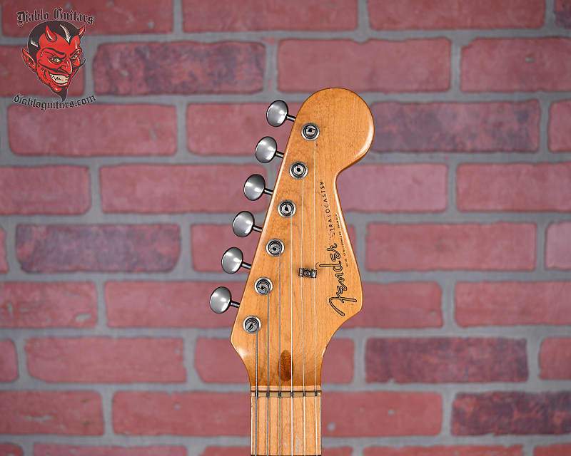 
                      
                        Fender American Vintage '57 Stratocaster 1988 Lake Placid Blue w/OHSC
                      
                    