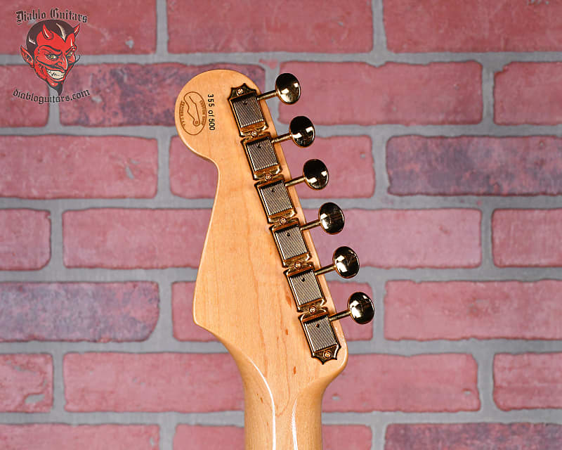 
                      
                        Fender Custom Shop HLE Homer Haynes Limited Edition ‘57 Strat #355 of 500 Metallic Gold #355 of 500 W/OHSC
                      
                    
