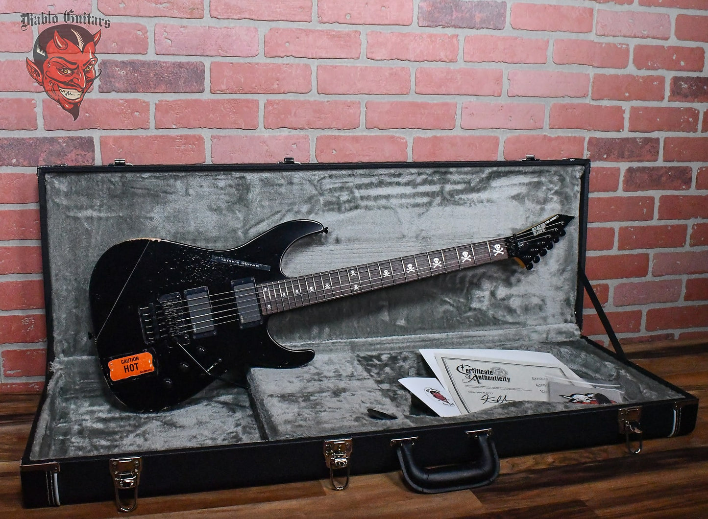 ESP KH-2 Vintage Kirk Hammett Signature Distressed Black 2022 w/OHSC