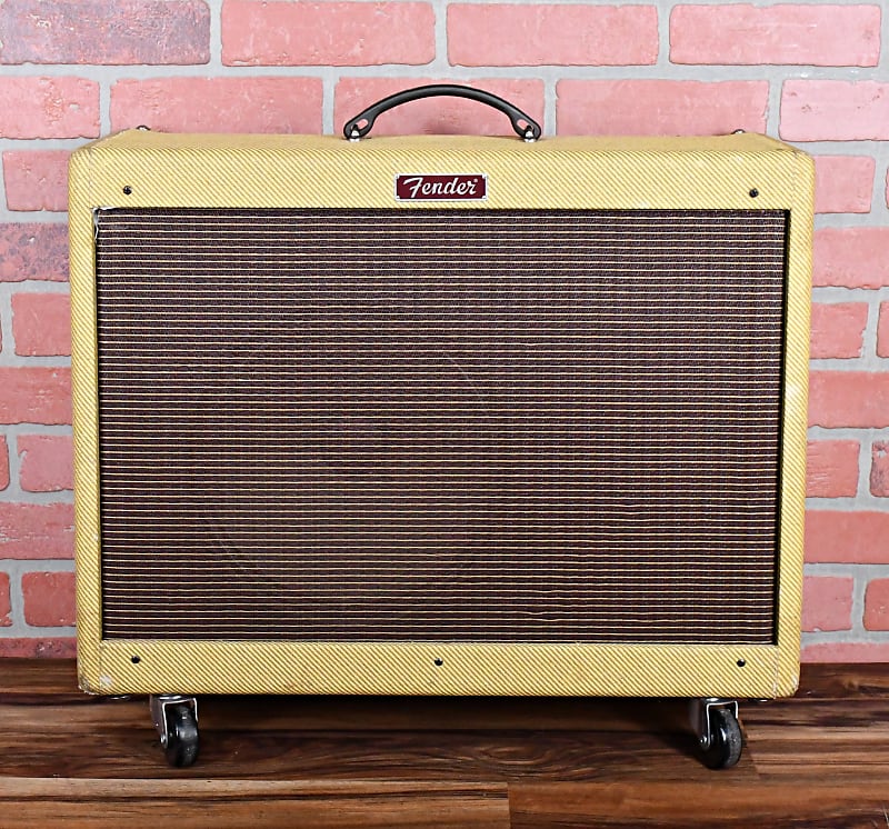 
                      
                        Fender Blues Deluxe 1x12" 40watt Tube Tweed Combo
                      
                    