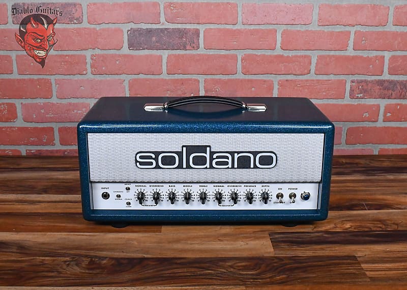 
                      
                        Soldano Custom Shop SLO30 30Watt All Tube Head w/ Matching 2x12 Cab Ocean Sparkle Tolex With White Warp Weeve Grill and Black Chicken Head Knobs
                      
                    