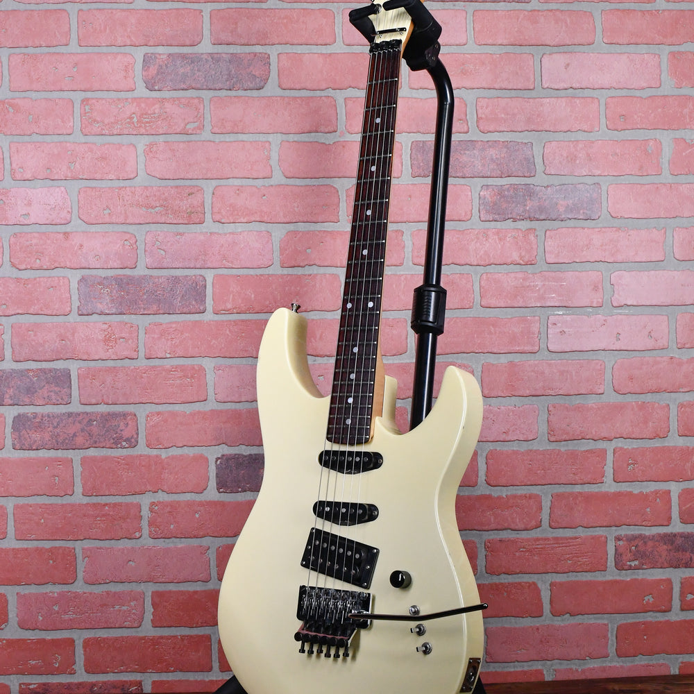 
                      
                        Kramer Focus 6000 1985-1987 White w/OHSC
                      
                    