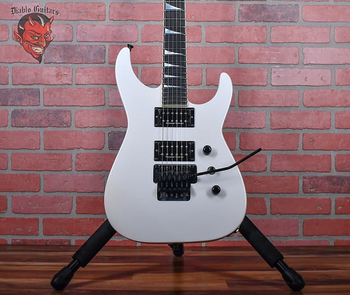 all Page 9 Diablo Guitars