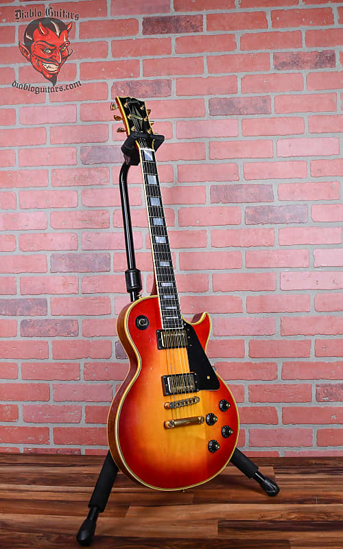 
                      
                        Gibson Les Paul Custom Cherry Sunburst 1970 w/OHSC (Refret)
                      
                    