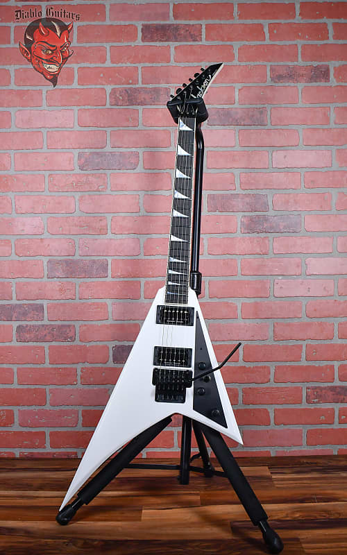 
                      
                        Jackson USA Custom Shop Select RR1 Randy Rhoads Snow White 2024 w/OHSC
                      
                    