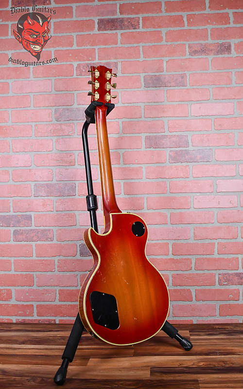 
                      
                        Gibson Les Paul Custom Cherry Sunburst 1970 w/OHSC (Refret)
                      
                    