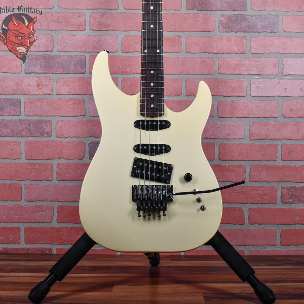 Kramer Focus 6000 1985-1987 White w/OHSC