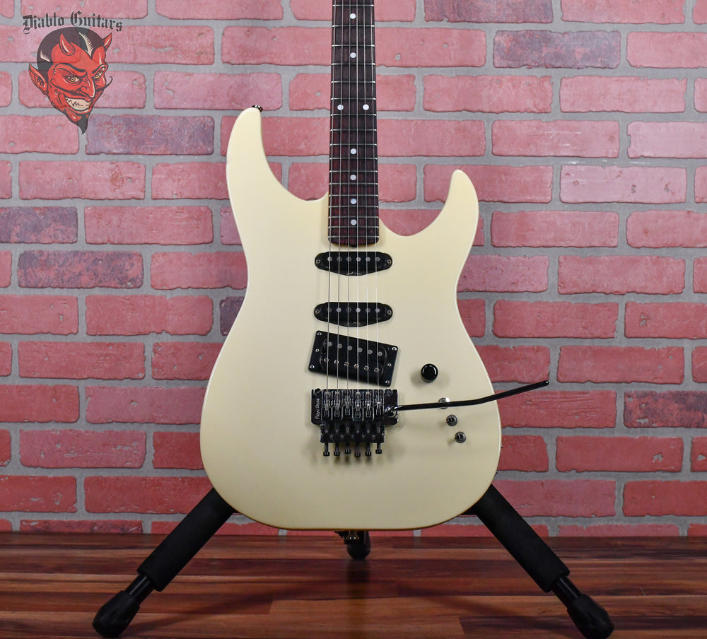 Kramer Focus 6000 1985-1987 White w/OHSC