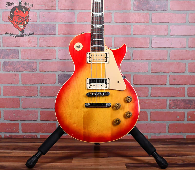
                      
                        Gibson Les Paul Standard Cherry Sunburst 1978 w/OHSC
                      
                    