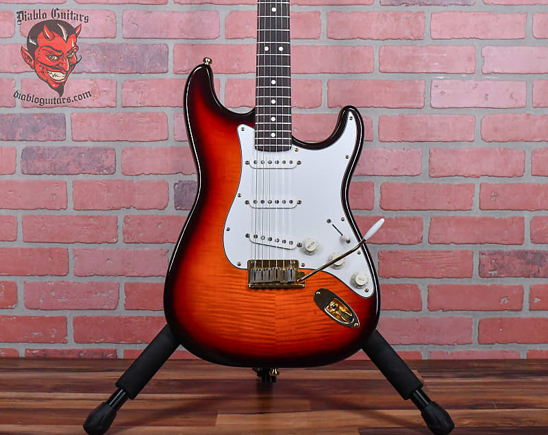 Fender 50th Anniversary Limited Edition American Standard Strat Flame Maple Top&Back Antique Burst #2377 1996 w/OHSC