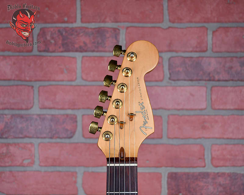 
                      
                        Fender 50th Anniversary Limited Edition American Standard Strat Flame Maple Top&Back Antique Burst #2377 1996 w/OHSC
                      
                    