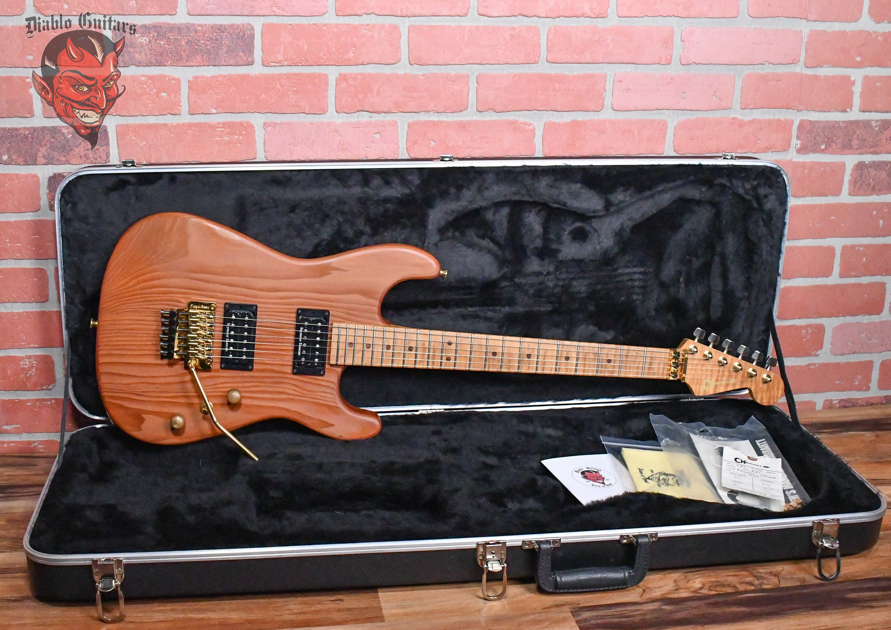 Charvel USA Custom Shop Music Zoo Exclusive Carbonized Recycled Redwood San Dimas Natural Oiled 2012 w/hardshell Case