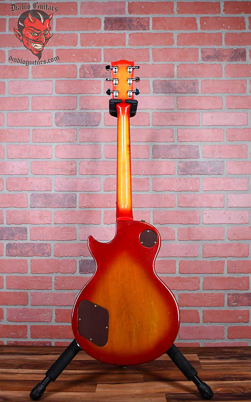 
                      
                        Gibson Les Paul Standard Cherry Sunburst 1978 w/OHSC
                      
                    