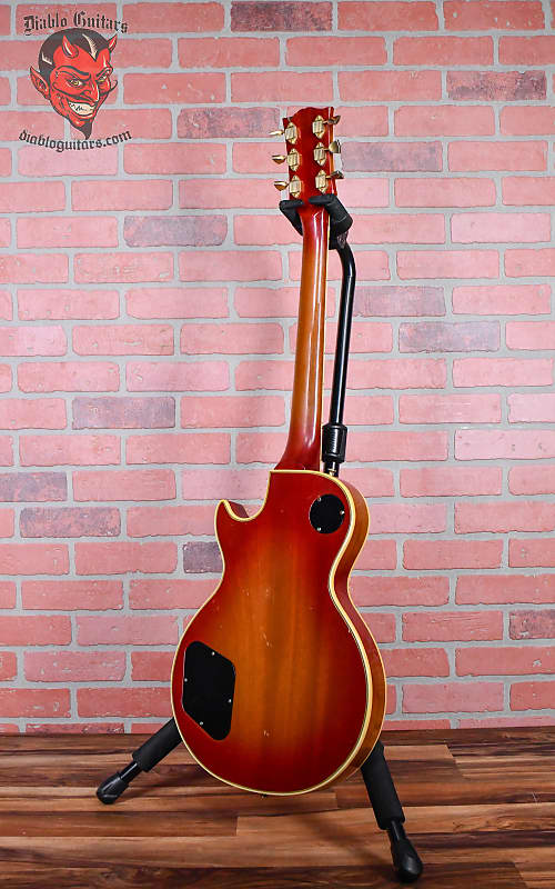 
                      
                        Gibson Les Paul Custom Cherry Sunburst 1970 w/OHSC (Refret)
                      
                    