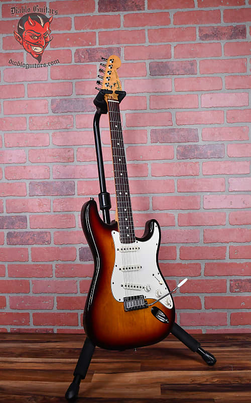 Fender Standard Stratocaster with Rosewood Fretboard Brown Sunburst 1988 w/OHSC