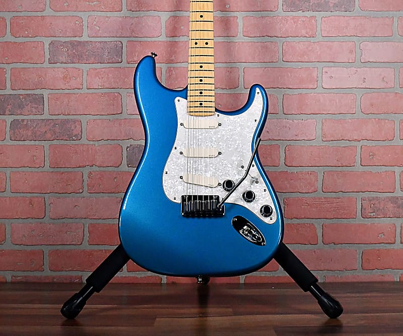 Fender American Standard Stratocaster Maple Fretboard Aqua Marine Metallic 2000 w/Hardshell/ EMGs