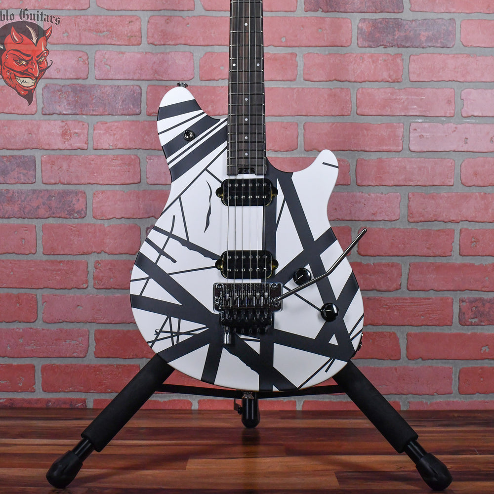 
                      
                        EVH Wolfgang Special Striped with Ebony Fretboard Satin White/Black Stripes 2024 w/EVH Gig Bag
                      
                    