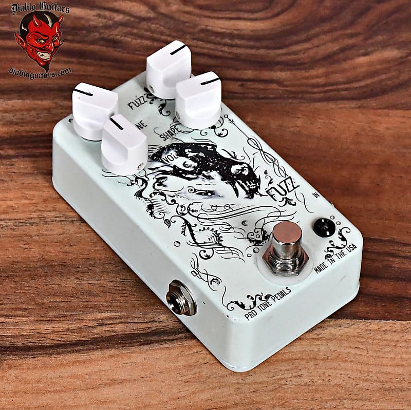 Pro Tone Pedals Essential Edition Fuzz (video)