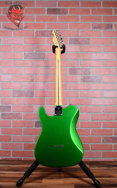 Fender Player Plus Telecaster with Maple Fretboard Cosmic Jade 2021 w/Fender Gigbag