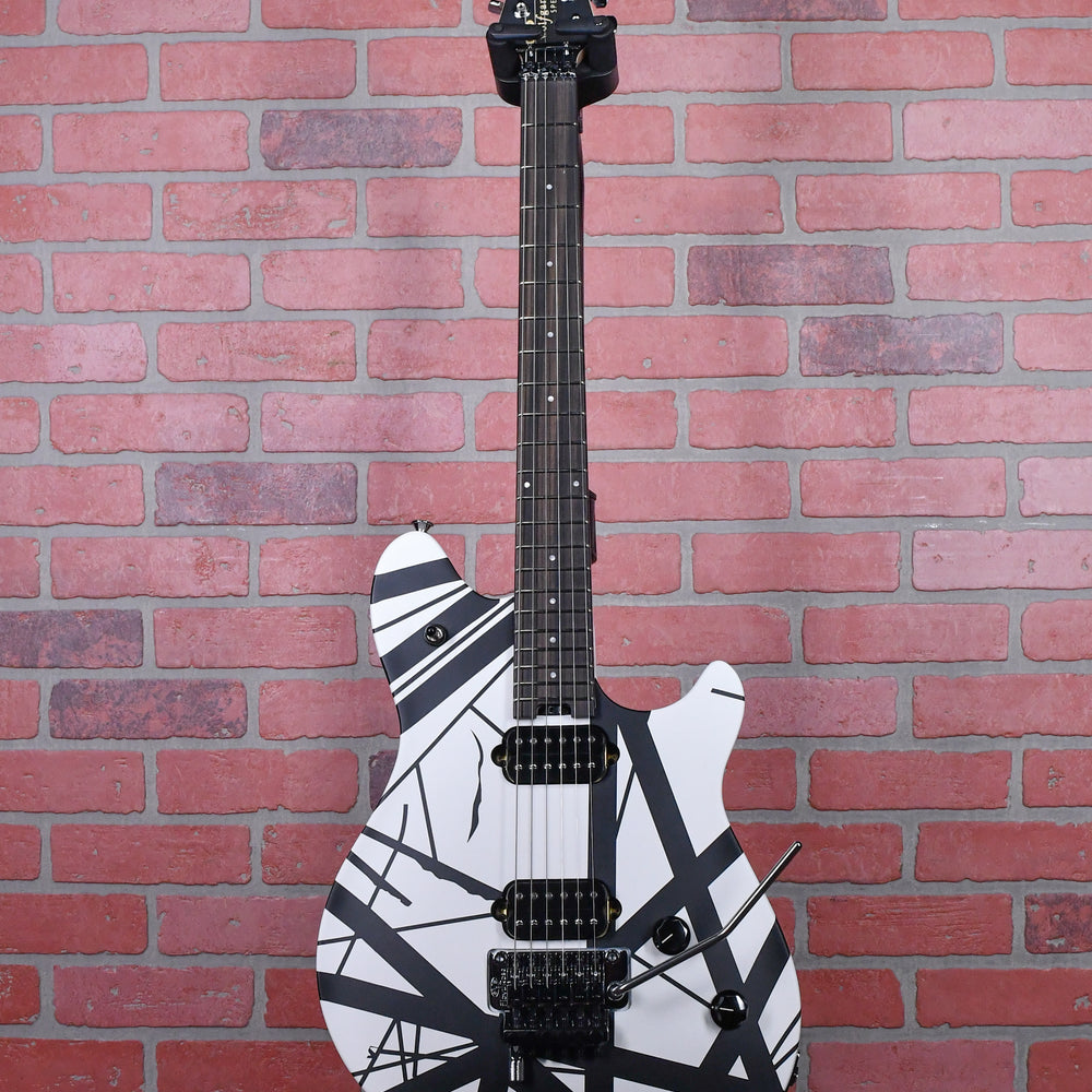 
                      
                        EVH Wolfgang Special Striped with Ebony Fretboard Satin White/Black Stripes 2024 w/EVH Gig Bag
                      
                    